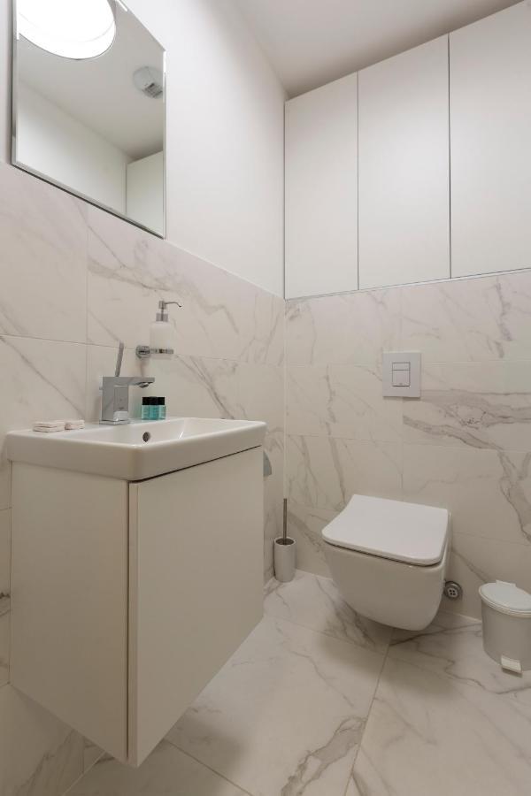 Aparthotel Emerald Luxury Downtown With Free Sauna & Gym