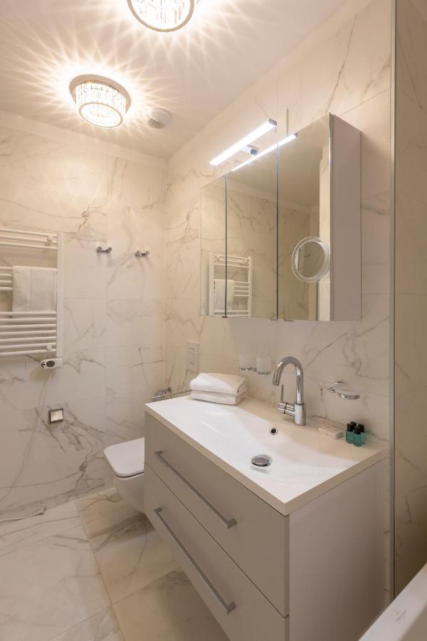 Aparthotel Emerald Luxury Downtown With Free Sauna & Gym *